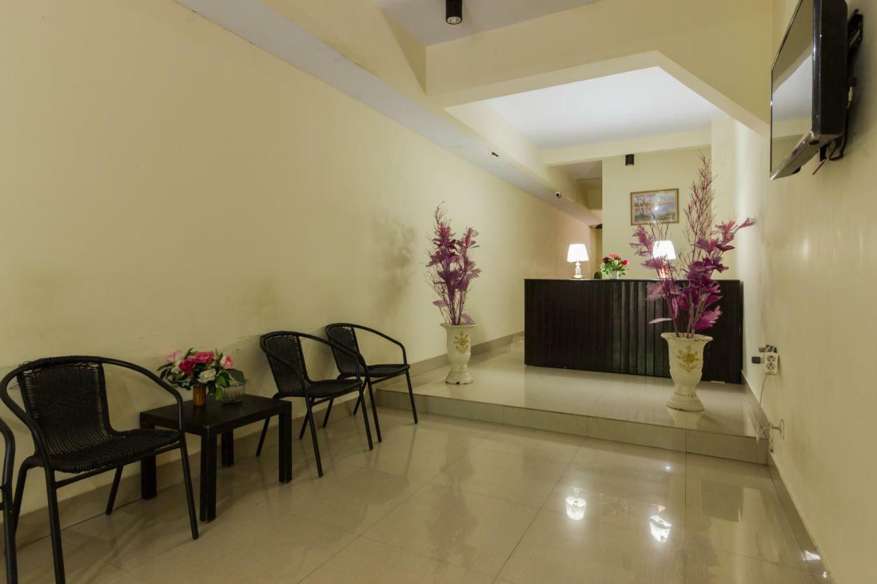 Hotel Reddoorz @ Malalayang 2 Manado Extérieur photo